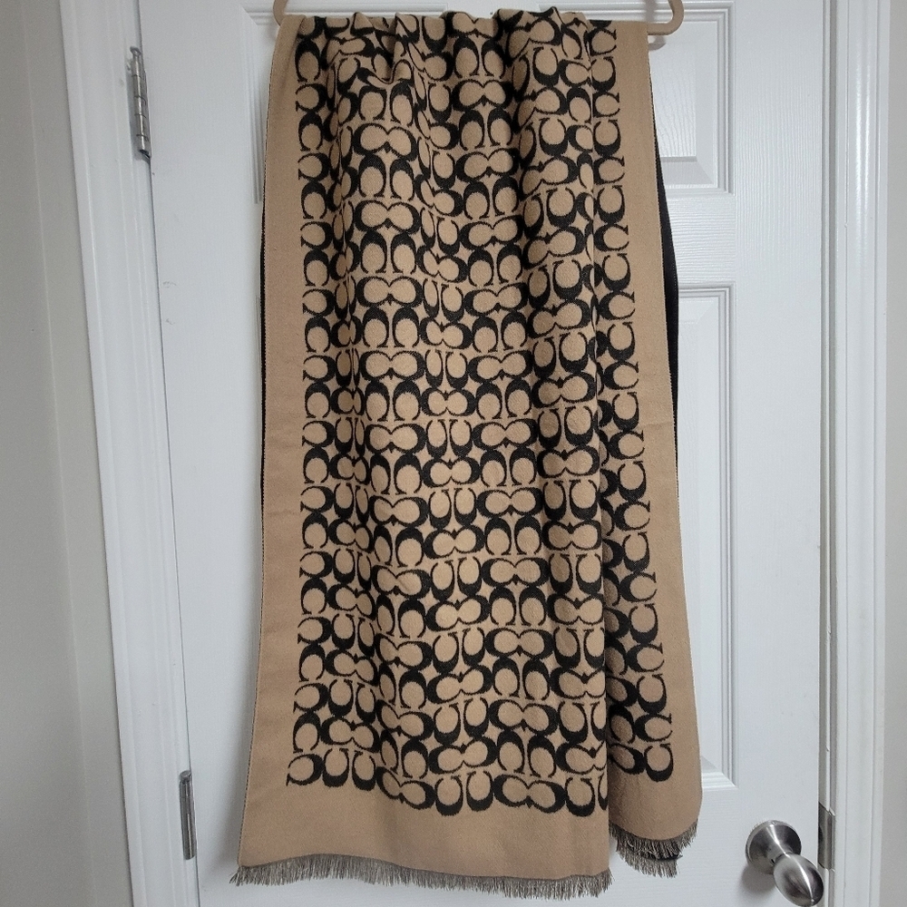 Coach Signature Reversible Scarf. - Picture 5 of 15